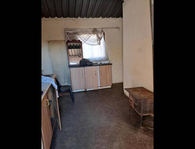 2 BEDROOM HOUSE FOR SALE IN BUHLE PARK